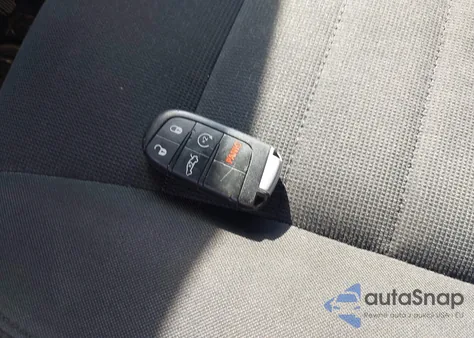 2014 Dodge Charger Sxt z USA, uszkodzony, nr VIN 2C3CDXHG0EH161158